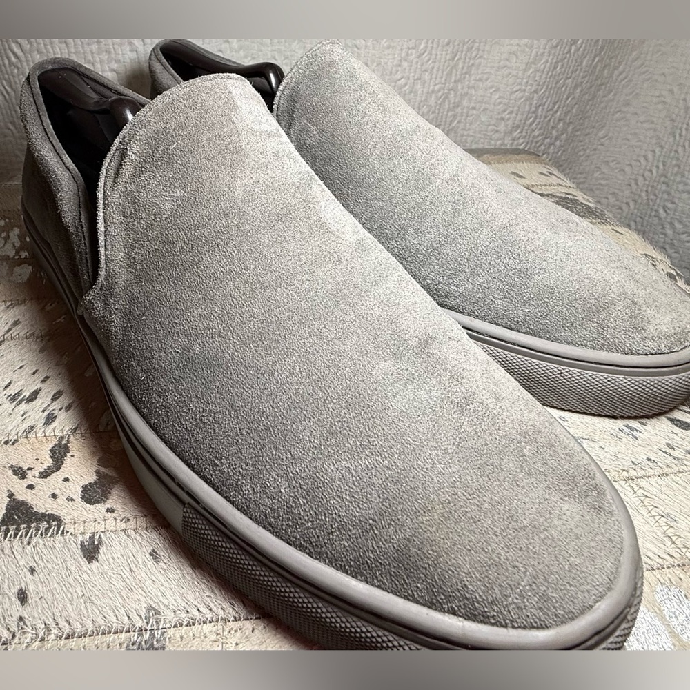 Donald Pliner Men's Gray Suede Slip-On Sneakers Size 10